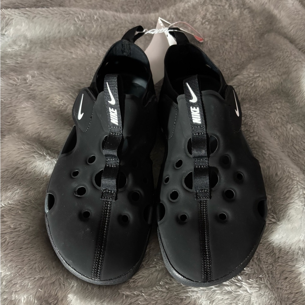 Nike Black and White Sunray Protect 4 (PS) Kids Water Shoes